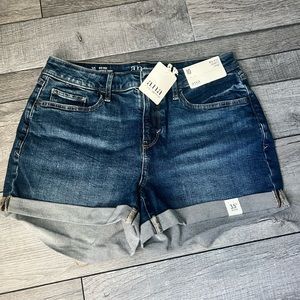 Women’s Mid Rise ANA Jean Shorts Size 1